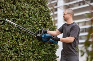 Bosch GHE 18V-60 Akülü Çit Budama Makinesi (SOLO) - 06008C9000