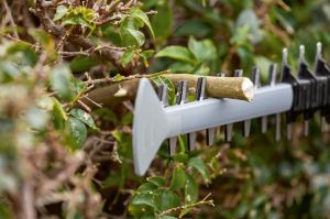 Bosch GHE 18V-60 Akülü Çit Budama Makinesi (SOLO) - 06008C9000