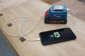 Bosch GAA 18V-48 Batarya Tutucu 2xUSB Çıkışlı Şarj Adaptörü - 06188000L6