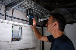 Bosch Professional GLI 18V-800 (Solo) Akülü Fener - 0601443600