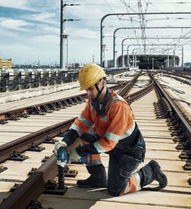 Bosch GDS 18V-1000 (2X5Ah) Akülü Darbeli Somun Sıkma Makinesi - 06019J8304