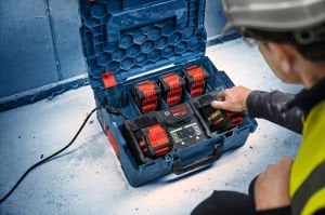 Bosch Expert EXAL18V2-320 Şarj Cihazı - 1600A02YG5