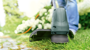 Bosch EasyGrassCut 23 Kenar Kesme Makinesi