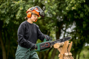 Bosch UniversalChain 40 Zincirli Ağaç Kesme Makinesi - 06008B8402